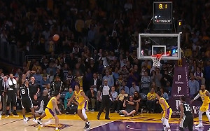 NBA／詹皇難救！米爾斯關鍵跳投　馬刺延長賽1分險勝湖人