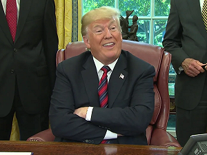 老神在在！美艦航行通過台海  川普：不擔心中國負面反應