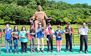 177塊碎片重組蔣介石銅像 陳學聖：莫忘傷痕