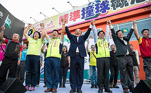 週末行程滿檔人氣夯  蘇貞昌承諾四年改變新北市