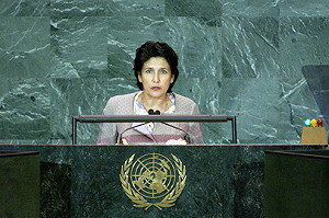 東歐喬治亞最後1次民選總統無人過半  下月再選