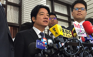 賴揆評張政源：有台鐵經驗 沒台鐵包袱