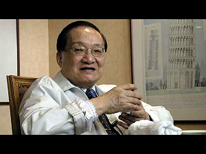 鄧小平是鐵粉！金庸生前受訪承認  筆下故事是現代政治寓言