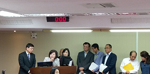 蔣萬安批台鐵日夜休班表「血汗輪三班」 勞動部：合法不合理