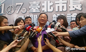 北市長辯論》4候選人炮口對柯P！錕P神回：被豬哥亮靈魂附身