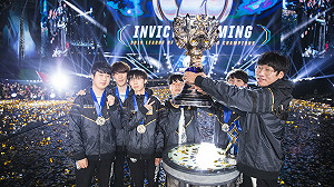 （影）《英雄聯盟》中國IG奪S8世界冠軍　LPL賽區學生粉絲都嗨翻了！