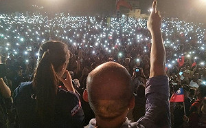 「韓流」旗山「夜襲」王世堅諷韓：「簡直高雄妙禪」