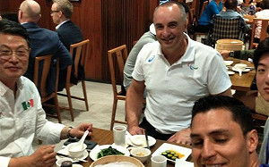 品嚐台灣美食 IESF各國來賓笑逐顏開 