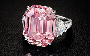 粉紅遺產15億成交  粉鑽天價紀錄