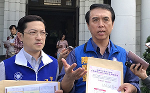 選舉請假照跑市長行程 陳學聖批鄭文燦：違反行政中立