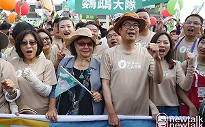 參與Wecare大遊行 陳其邁：展現高雄愛與包容的力量