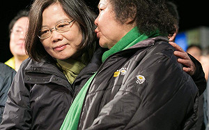 菊姐被譏  小英大抱不平反擊  說了這些話……