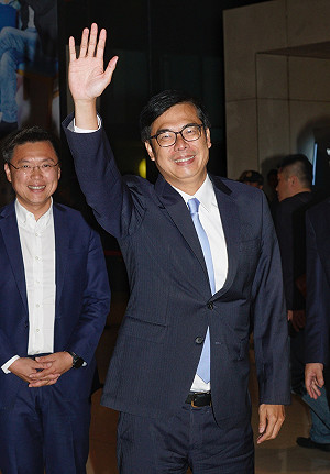 高雄辯論》陳其邁：吳敦義批陳菊肥滋滋  就像韓國瑜講高雄又老又窮