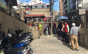 (影)全台投票所大排長龍！領選票花半小以上怨聲起