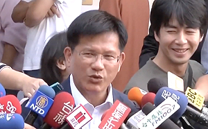 投票效率大減速！台中市長林佳龍花80分鐘才投完票