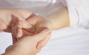 換季癢又來了！中醫師三招讓你和皮膚相親相愛