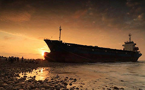 桃園新地標! 擱淺貨輪當背景 大園竹圍成打卡熱區