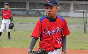 關懷盃／陳凱程再見接殺  中正首戰甜蜜復仇三民