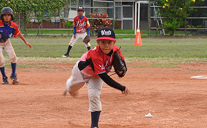 關懷盃／小四強投的逆襲  杜丙弘好投助玉里摘首勝