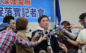 談吳敦義「一中自表」 郝龍斌：我最近蠻牛吃很多 哈哈哈哈…