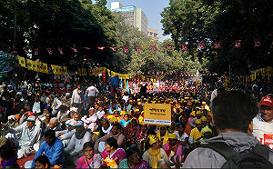 數萬印度農民大示威 成莫迪連任挑戰