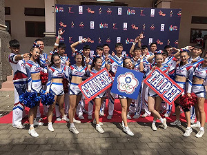 台中家商啦啦隊三成員 代表「中華台北」亞洲賽奪佳績