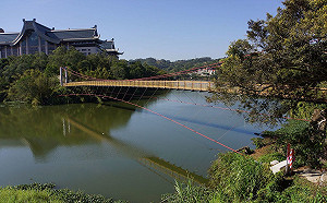 飽覽湖光山色美景！漫遊新竹「峨眉湖」好愜意