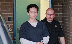 孫安佐返台畫面曝光！手沒上銬也沒走通關秘道