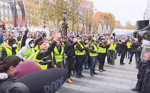 不再神隱！馬克宏將發表全國演說回應「黃背心」運動
