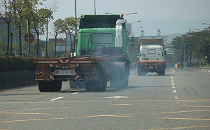 祭出貨車利息補貼  老車自救會：新車10年漲百萬