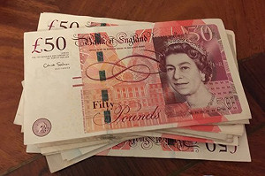 英鎊跌至37年來新低！特拉斯上任面臨經濟挑戰