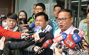 登記立委補選  王義川：智慧阿姨，我們來辯論吧！