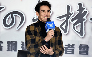 日職／愛妻今晨產下一子  小陽岱鋼誕生！(影)