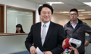 吳乃仁退黨 林右昌：婉惜，黨要整隊繼續往前走