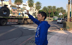 快訊》「一日局長」趴吐 朱挺玗因賄選舊案不入韓市府