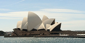 雪梨30多層高樓傳破裂聲 警消疏散3000人