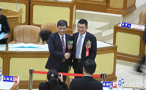 涉嫌詐領上百萬元助理費  新北前副議長陳文治住家遭搜索