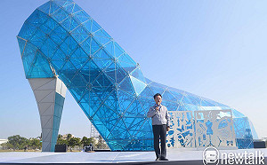 嘉義縣長翁章梁為高跟鞋教堂跨年活動代言