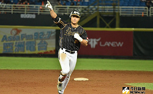 中華職棒/ 桃猿公布年薪  藍寅倫獲複數年
