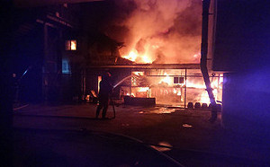 中市工廠凌晨火警 1男子受傷送醫