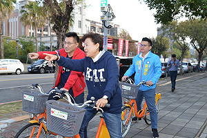 台中立委補選》沈智慧稱uBike  王義川糾正台中叫iBike