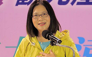 藍營批政府滅韓流不遺餘力 綠委拿資料反擊：打人喊救人