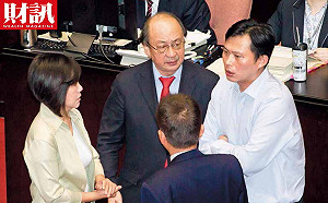 財訊》都更修法排黑還是引黑？柯建銘黃國昌互責不是