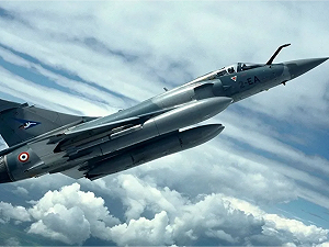 一架幻象2000戰機墜毀法國東部山區  2飛行員命運未卜