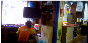 (影) 虐童托嬰中心遭勒令停業 民眾不滿蛋洗殃及鄰居