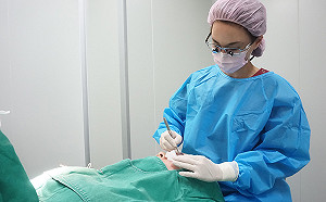 「聯合筋膜鞘」懸吊術　告別眼瞼下垂明眸再現