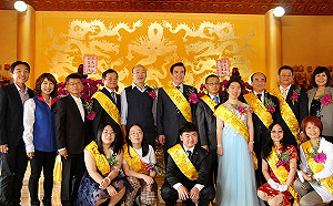 馬王高雄同台參拜 韓國瑜避談「相公說」