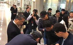 (影)防非洲豬瘟 徐國勇：全面檢查入境手提行李  