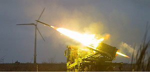 雷霆2000搭載神經毒氣彈打進大陸沿海？ 安峰山：瘋狂