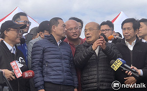 蘇揆視察中角衝浪基地 侯友宜：中央和地方要敞開心胸合作